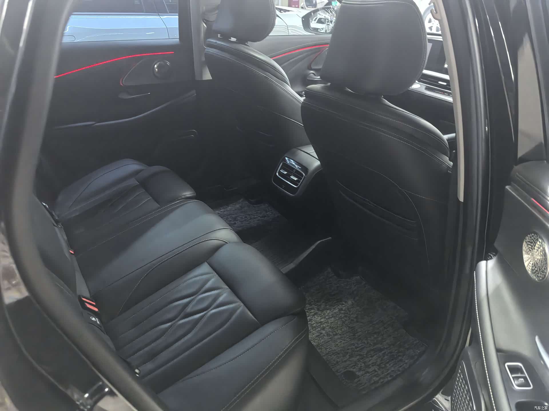 Chery Arrizo 8, 2023 15