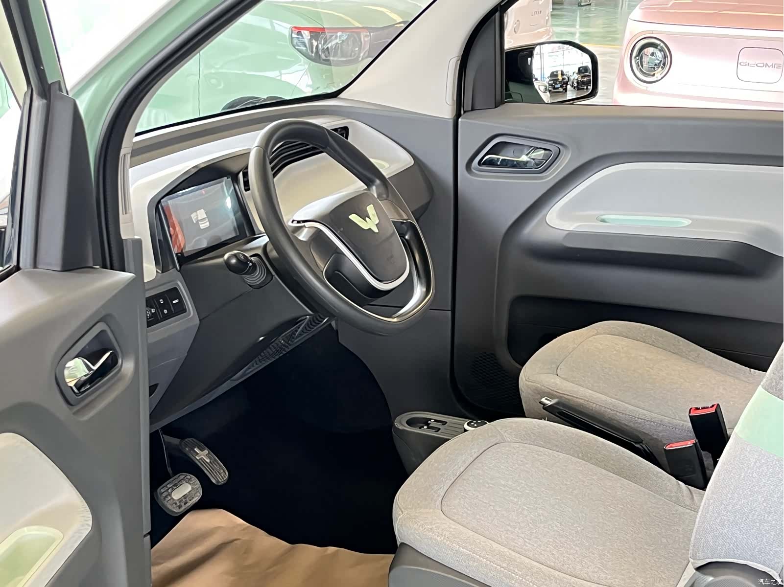 Wuling MINIEV, 2021 7