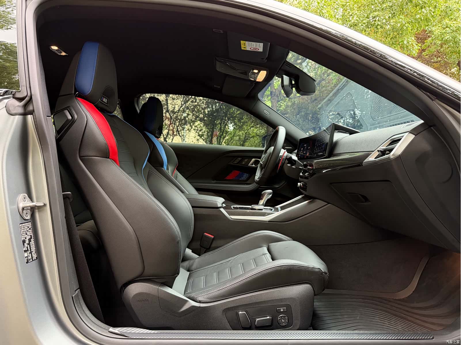 BMW M2, 2025 11