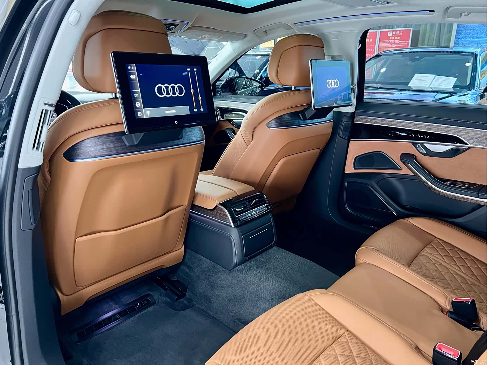 Audi A8L, 2025 21