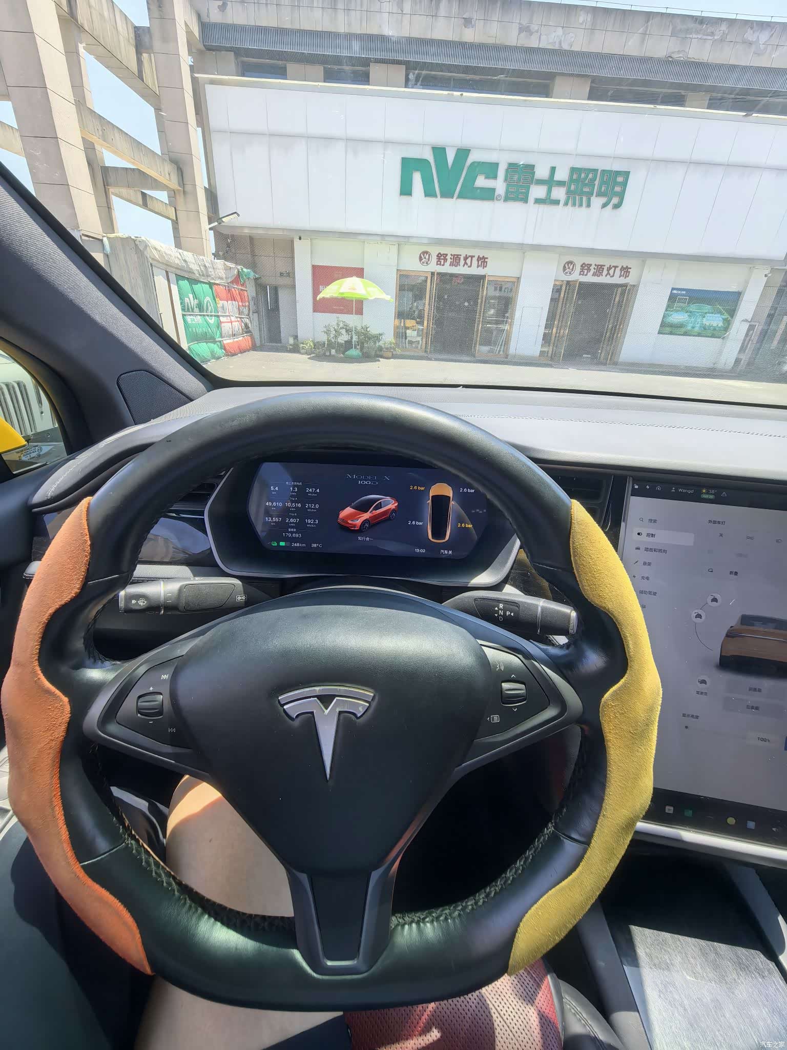 Tesla Model X, 2019 10
