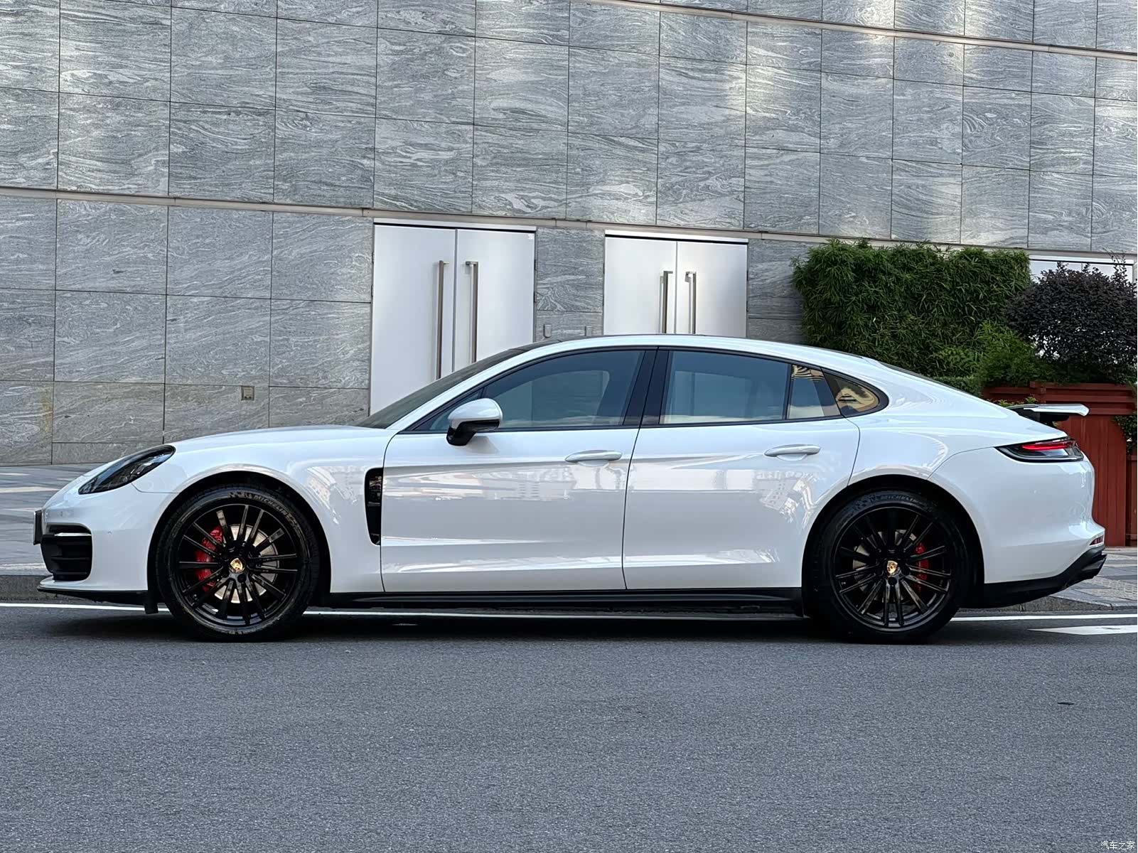 Porsche Panamera, 2022 3