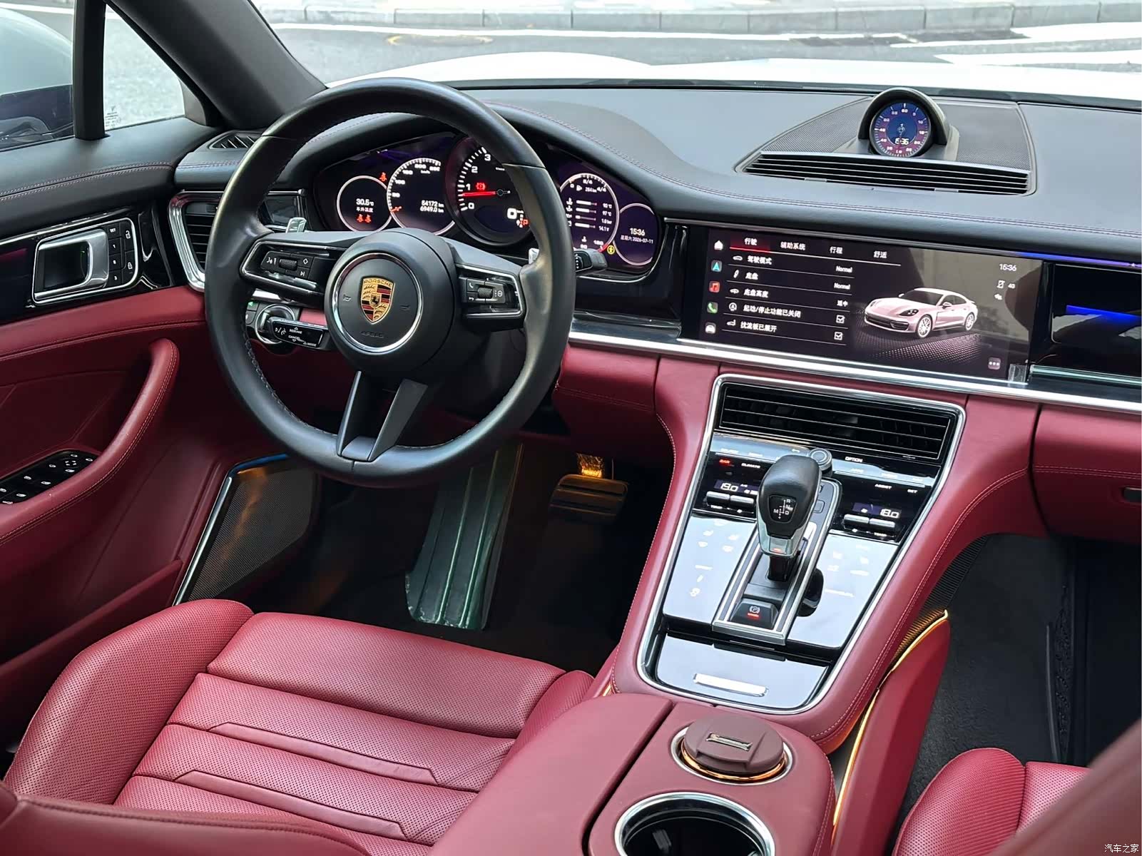 Porsche Panamera, 2022 9