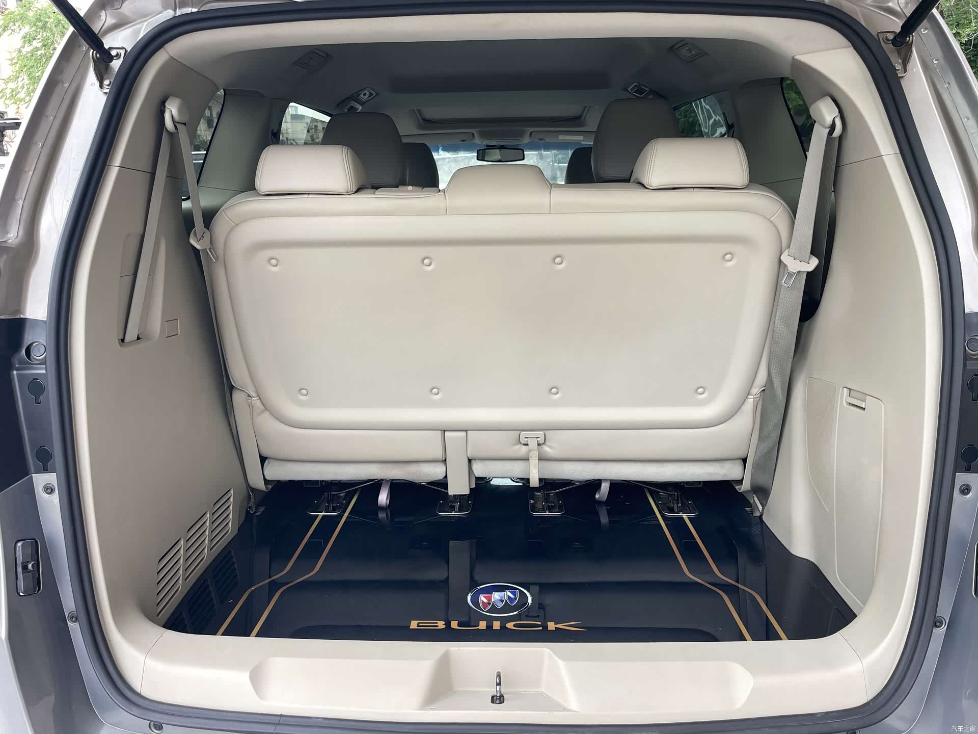 Buick GL8, 2018 20
