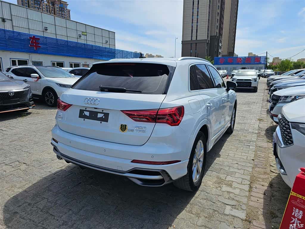 Audi Q3, 2020 все фото