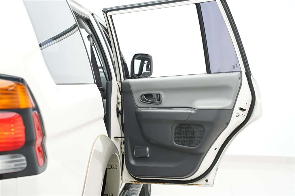 Mitsubishi Pajero, 2007 25