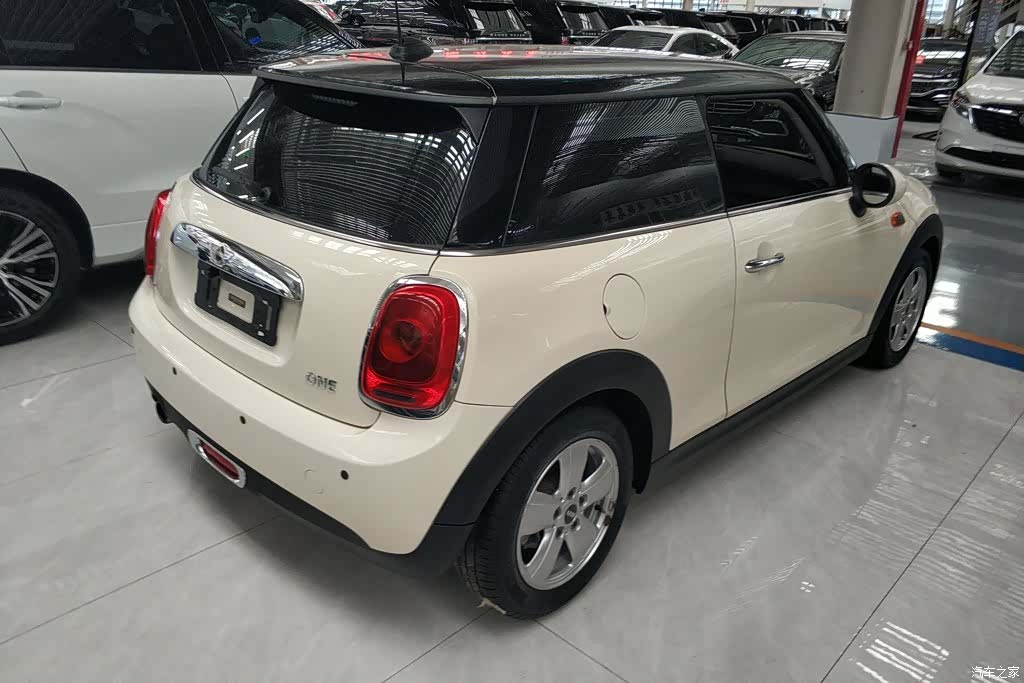 Mini ONE, 2015 3