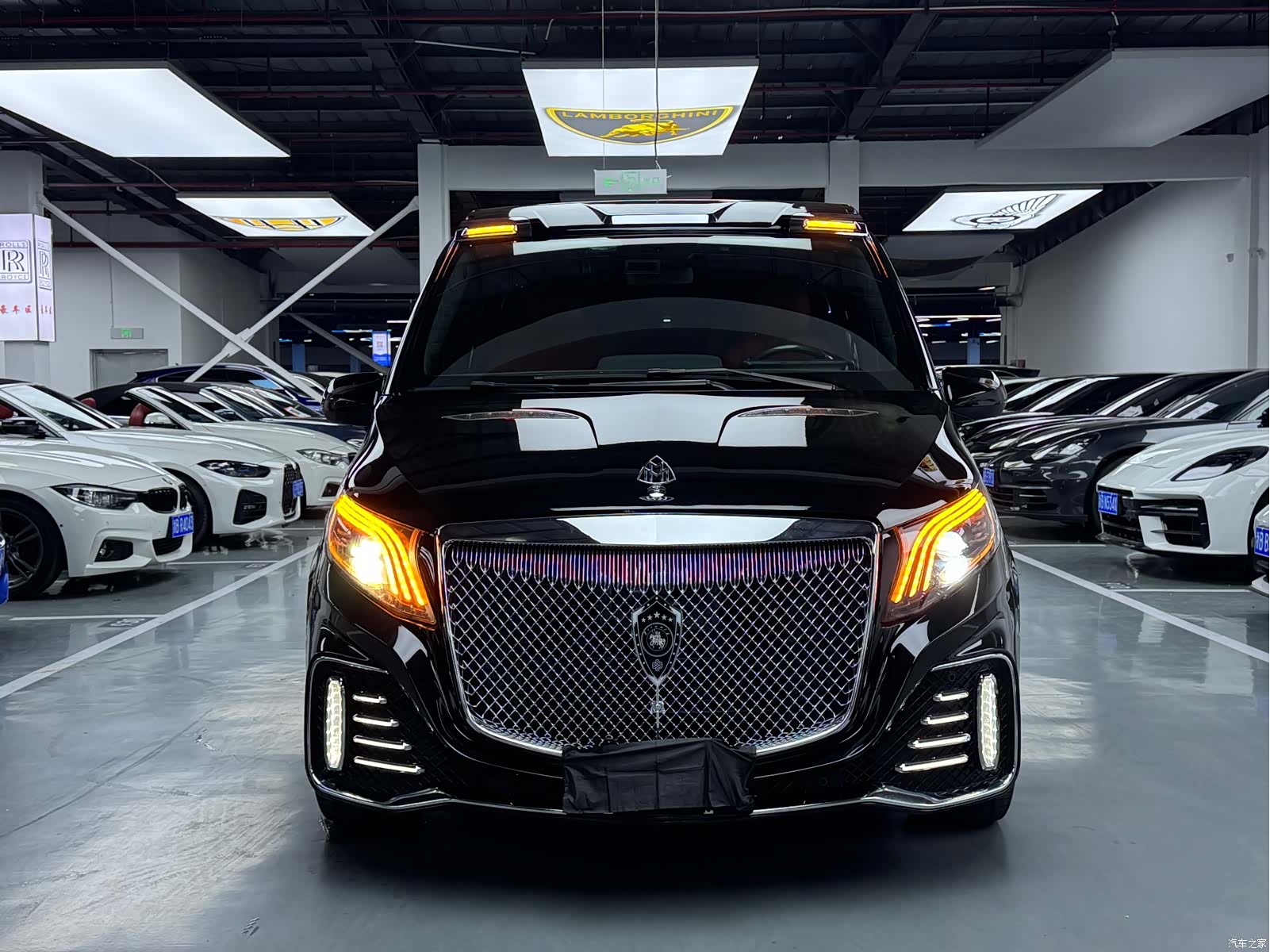 Mercedes-Benz 7, 2021 2