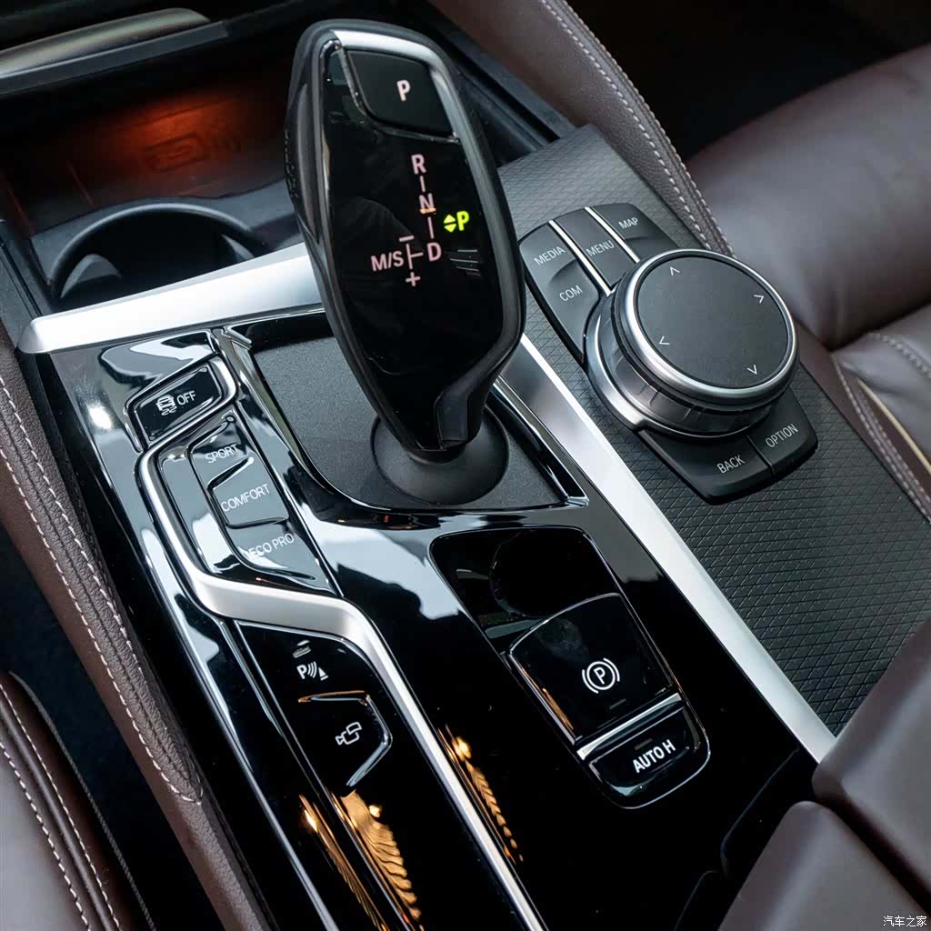 BMW 5 Series, 2022 18