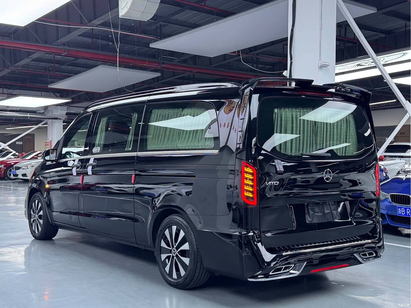 Mercedes-Benz 7, 2021 24
