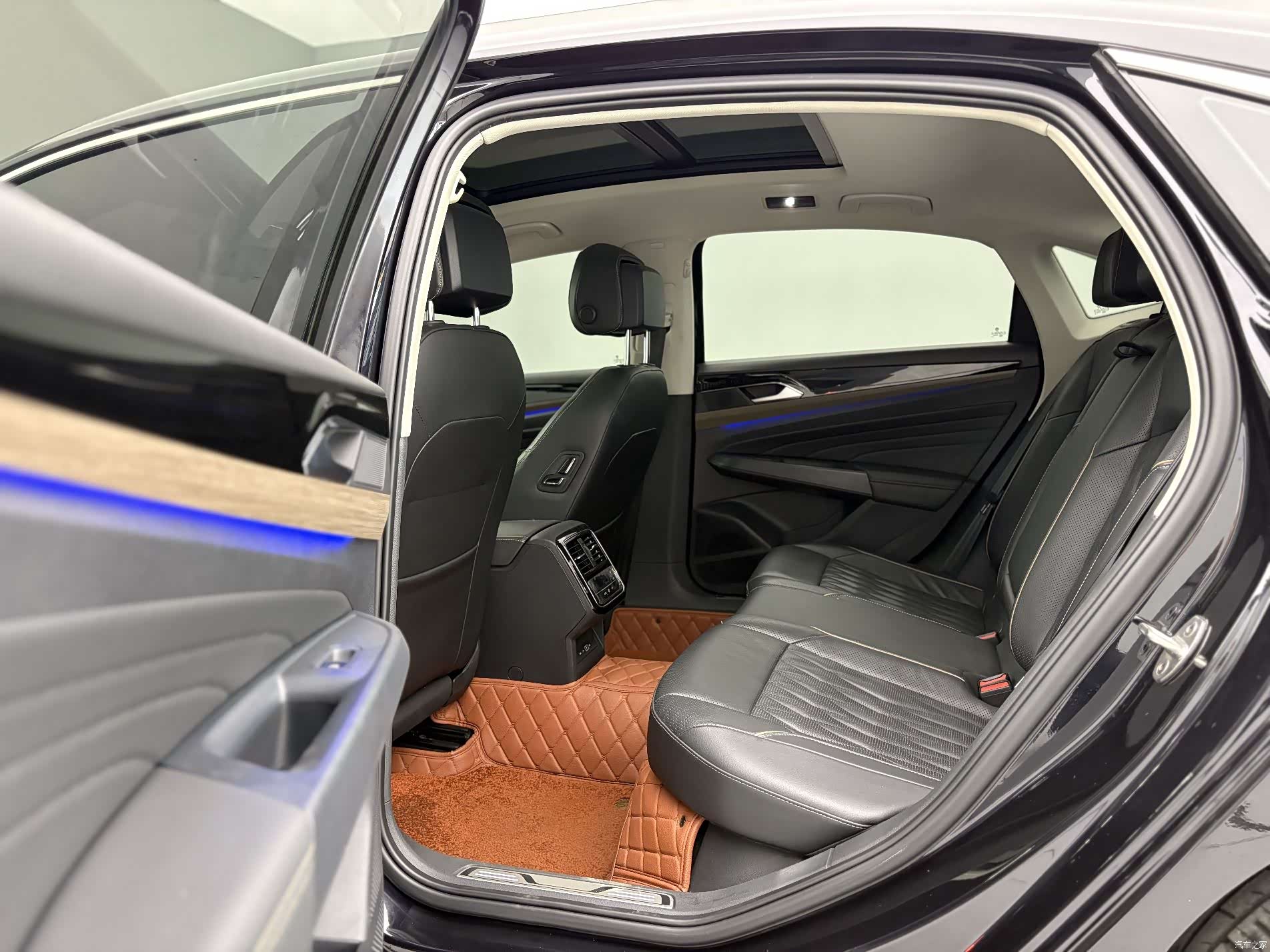 Volkswagen Passat, 2021 6