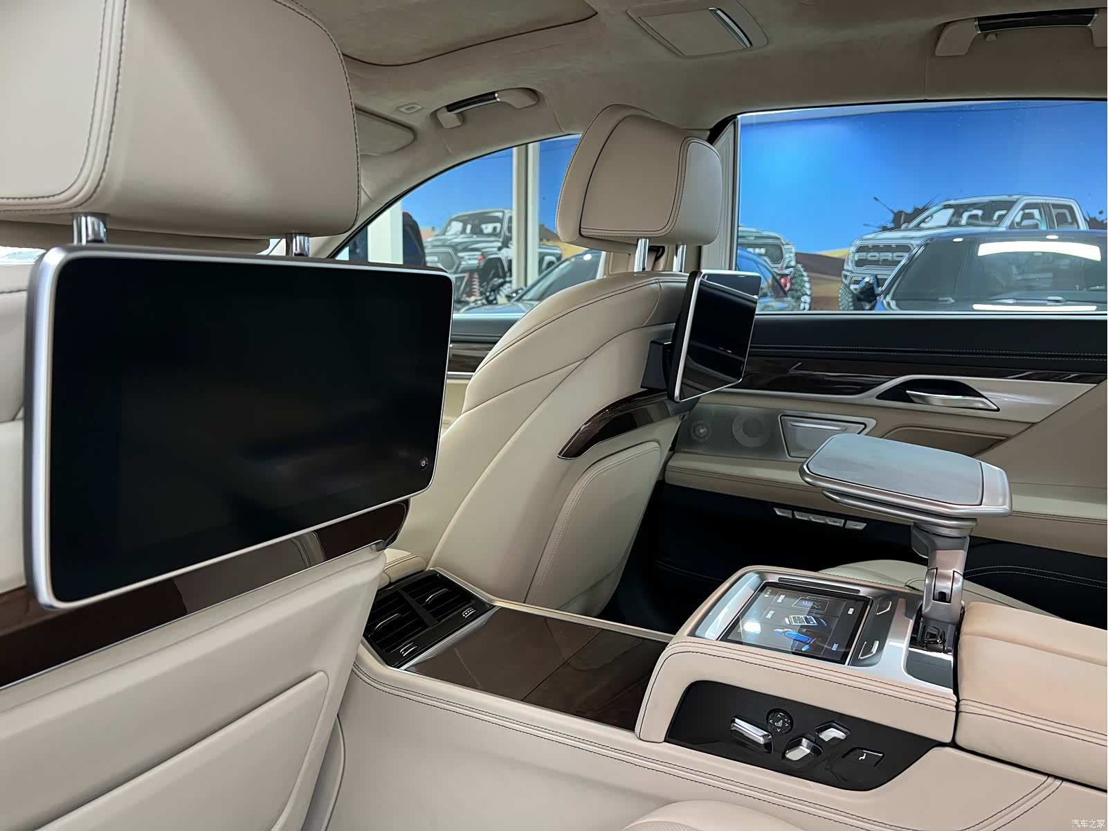 BMW 7 Series, 2018 17