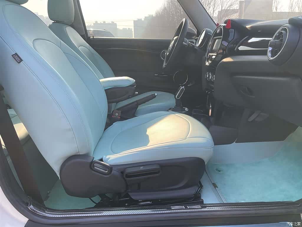 Mini ONE, 2019 4