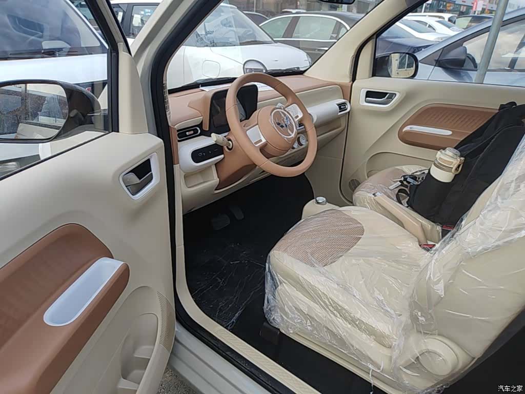 Wuling MINIEV, 2026 16