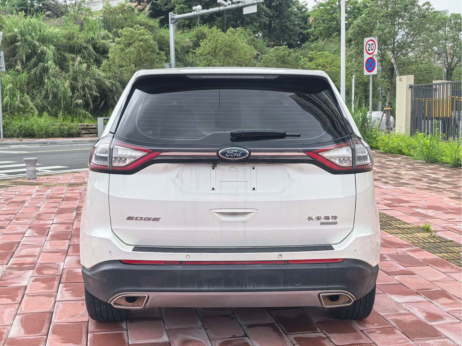 Ford Edge, 2019 11
