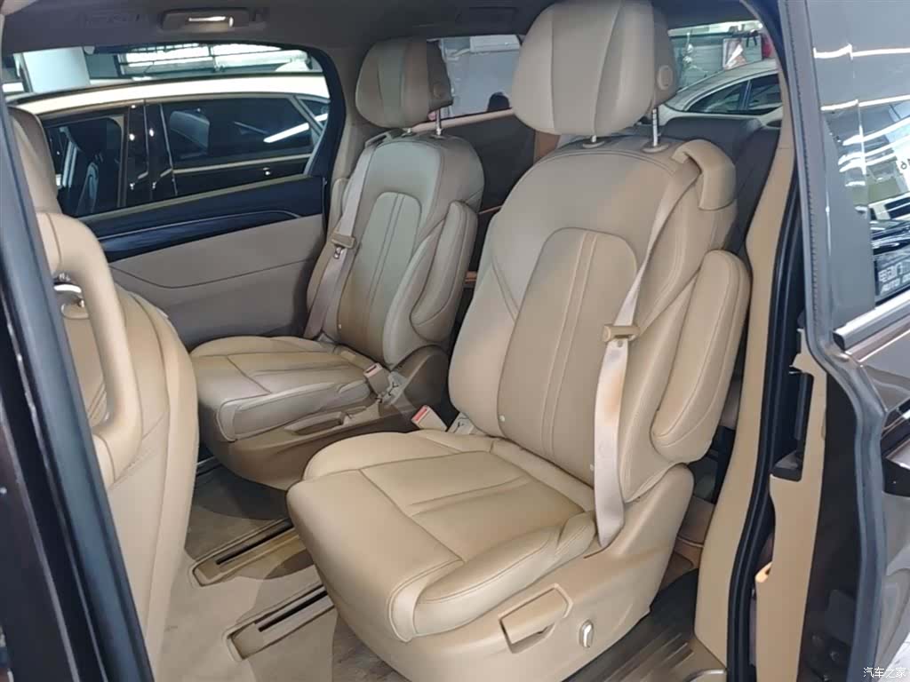Buick GL8, 2021 17