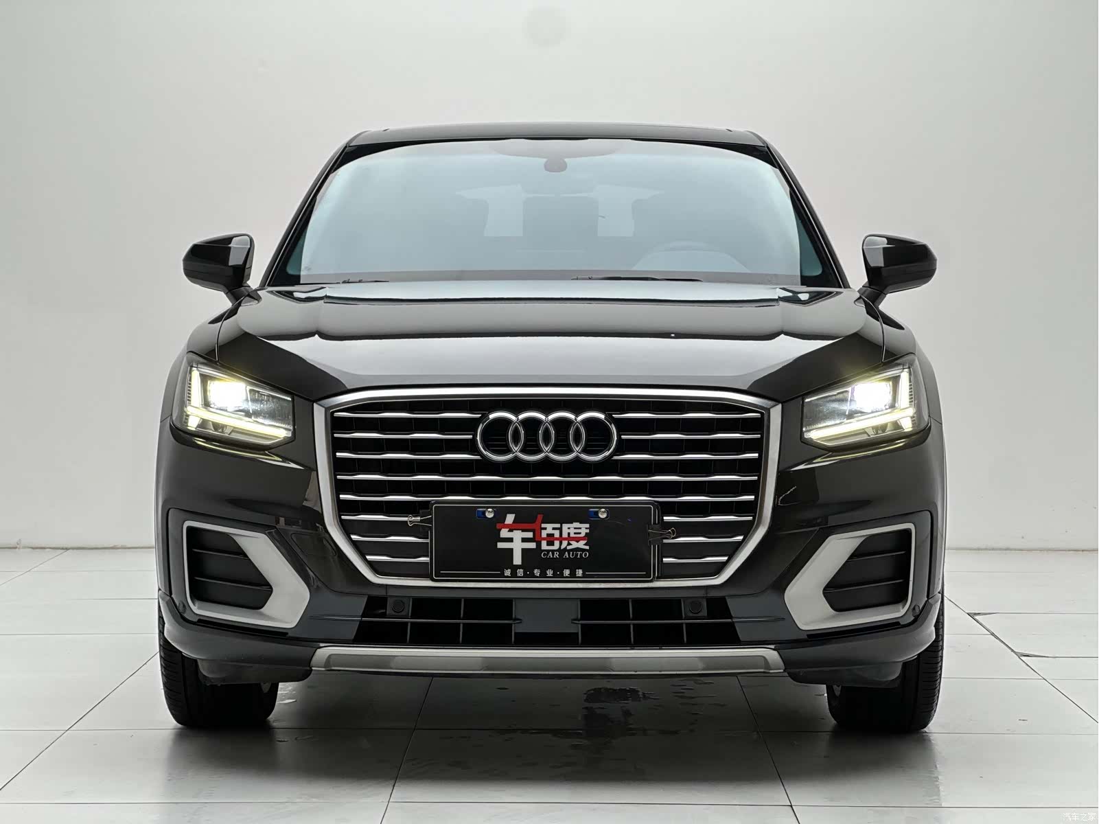 Audi Q2L, 2019 2