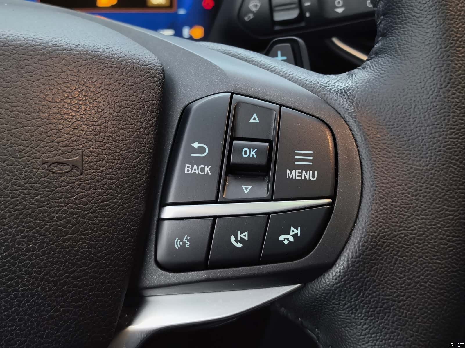 Ford Explorer, 2021 26