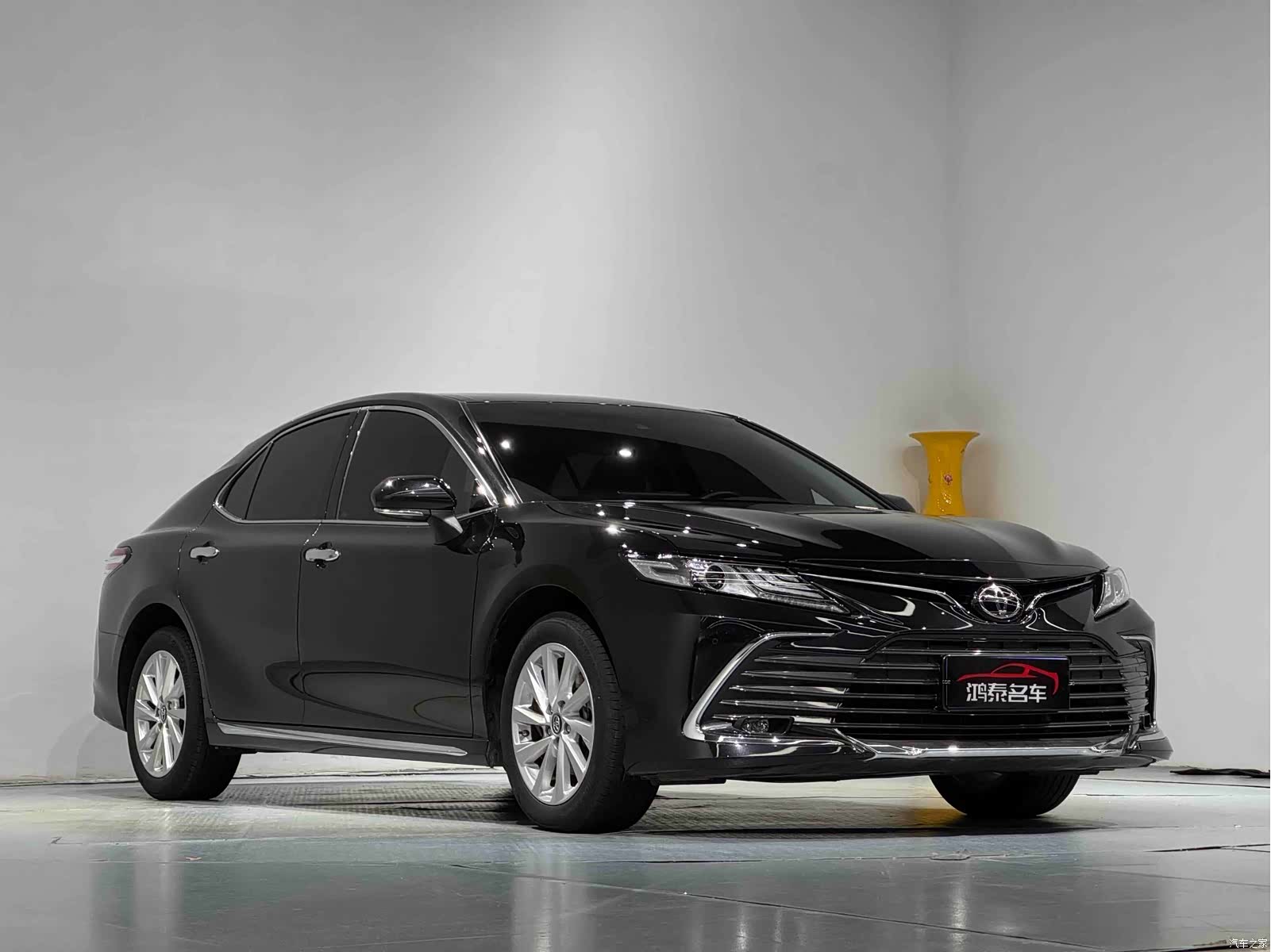 Toyota Camry, 2024 4