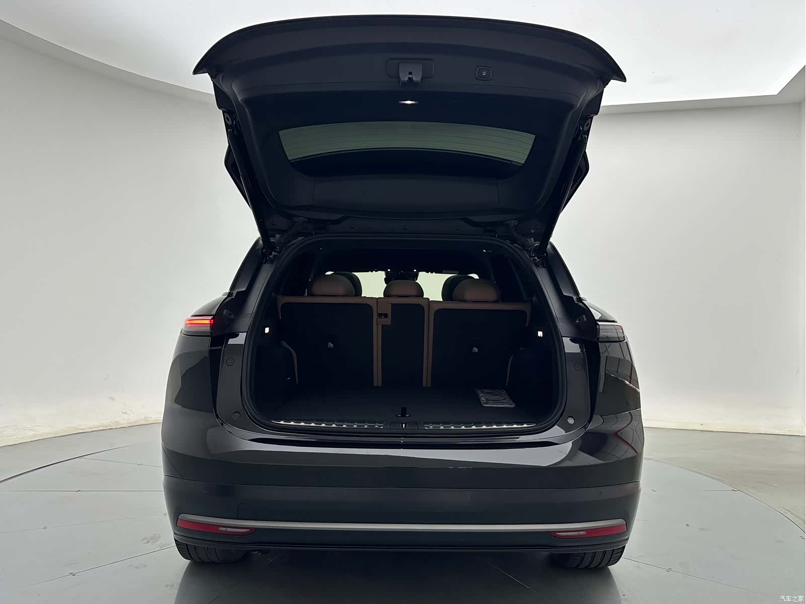 NIO ES6, 2024 7