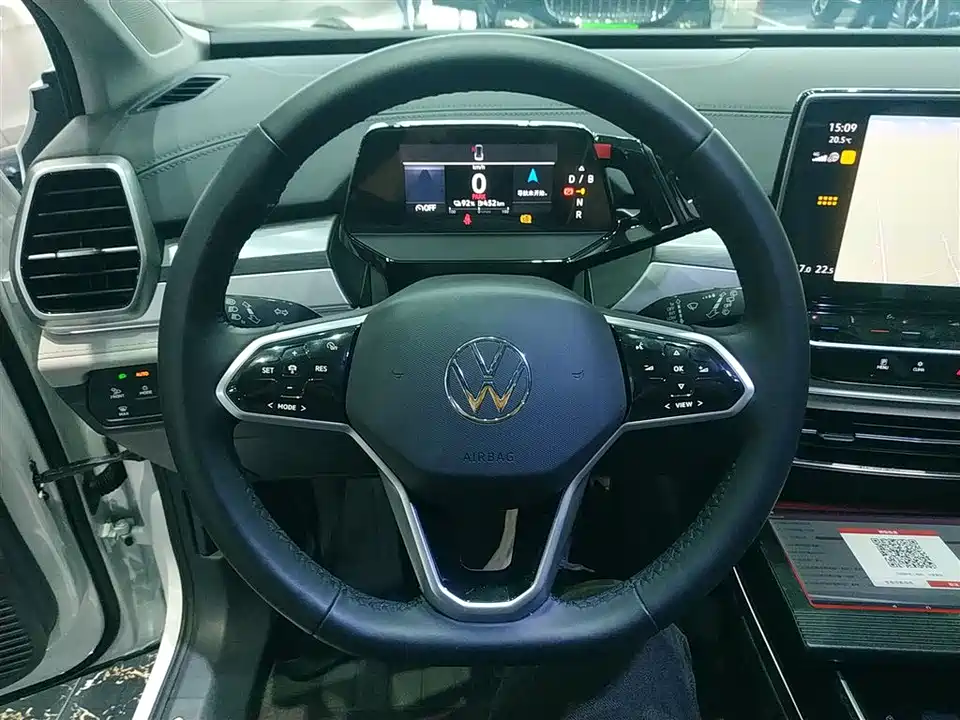 Volkswagen ID.6 CROZZ