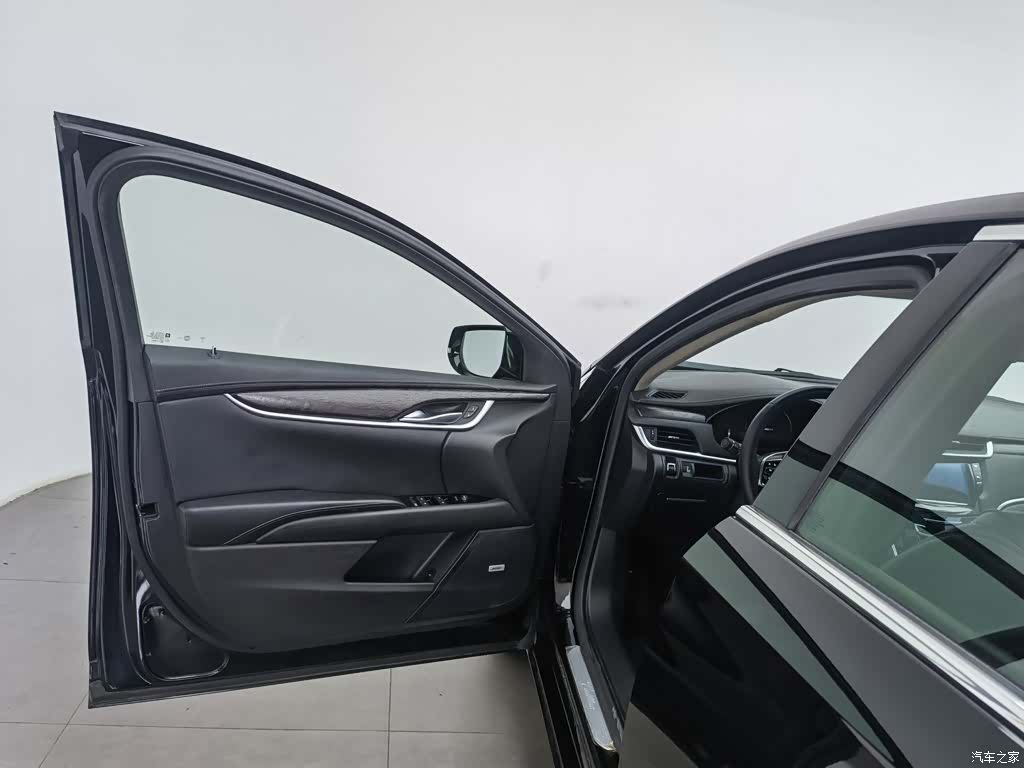 Cadillac XTS, 2018 8