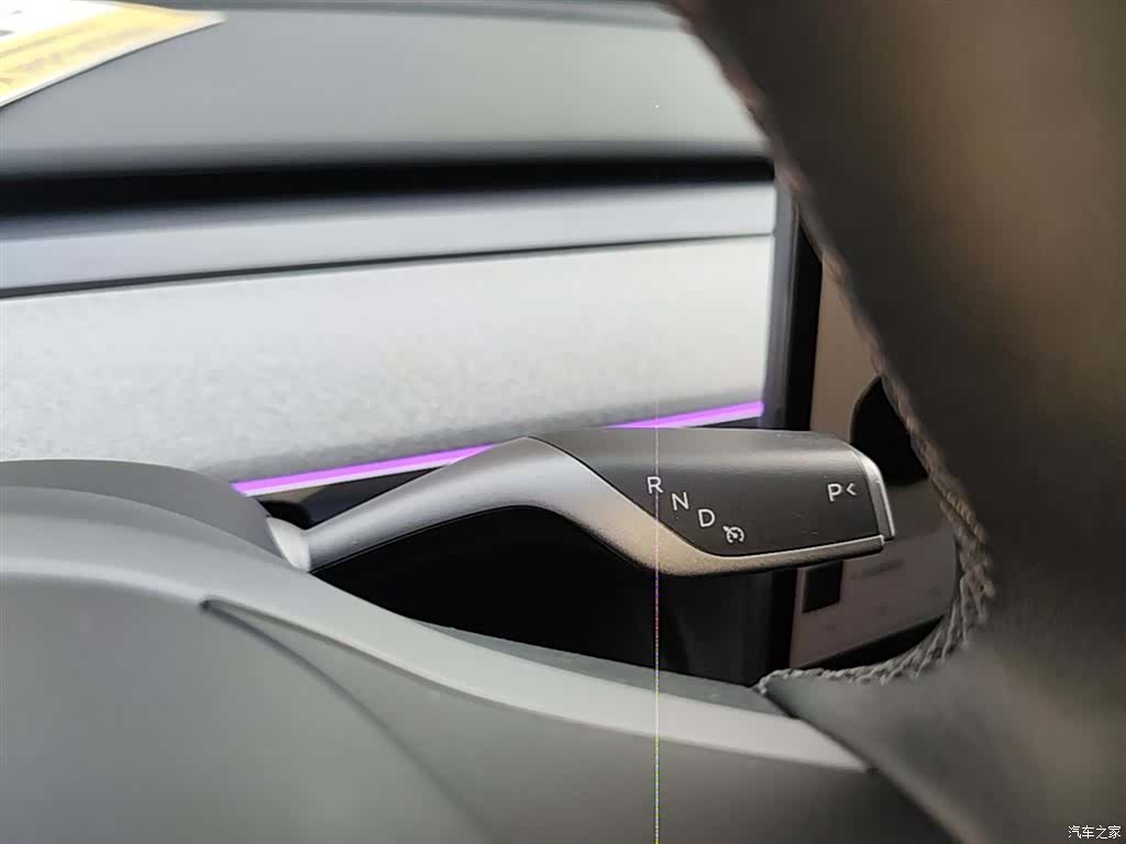 Tesla Model Y, 2024 14