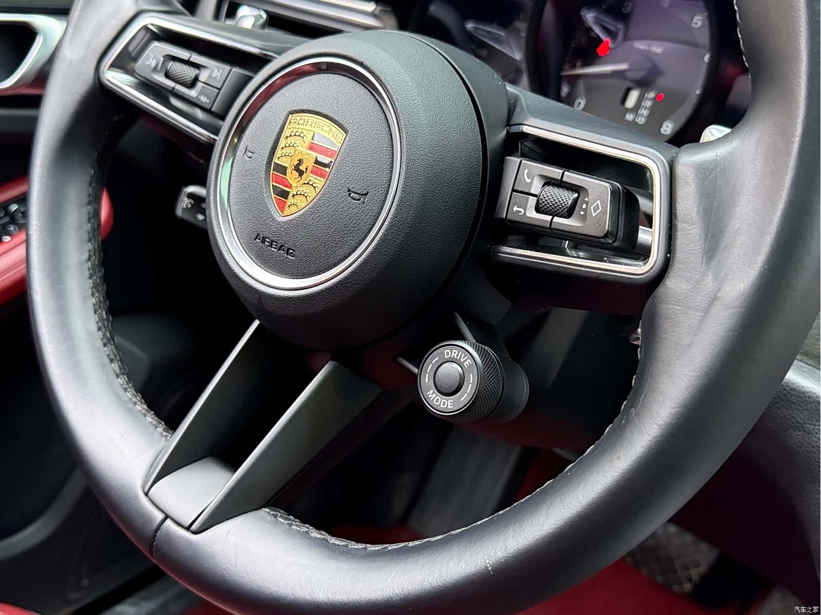 Porsche Macan, 2024 11