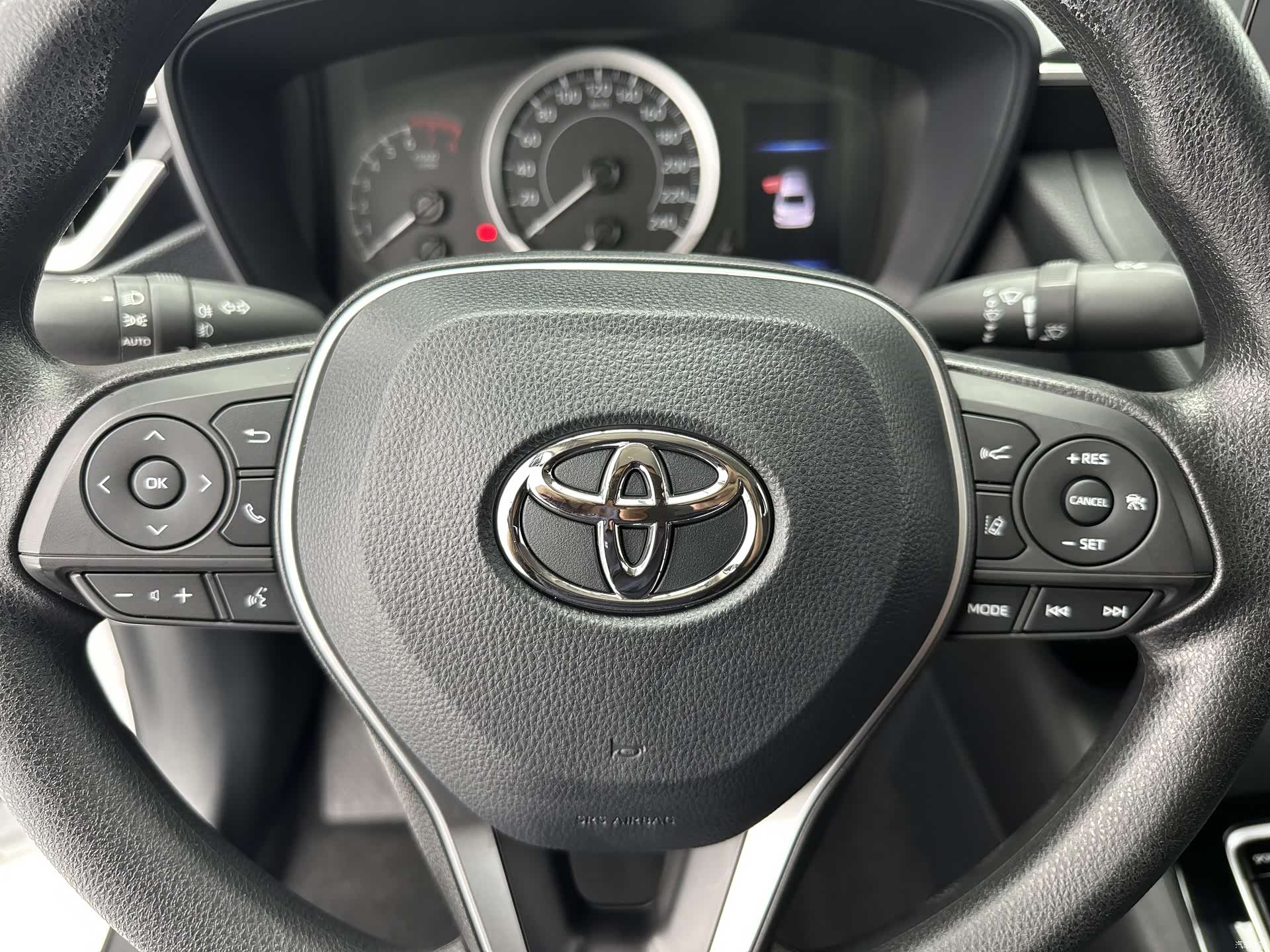 Toyota Corolla, 2023 13
