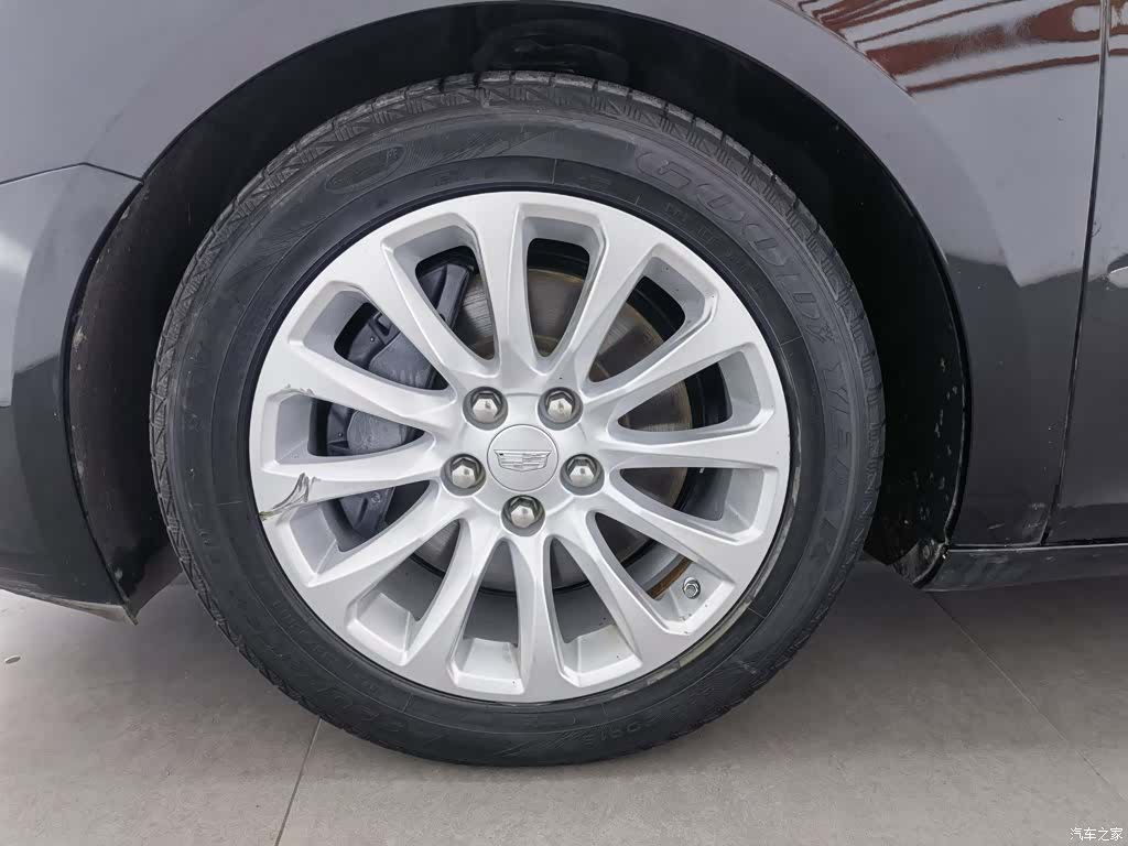 Cadillac XTS, 2018 17