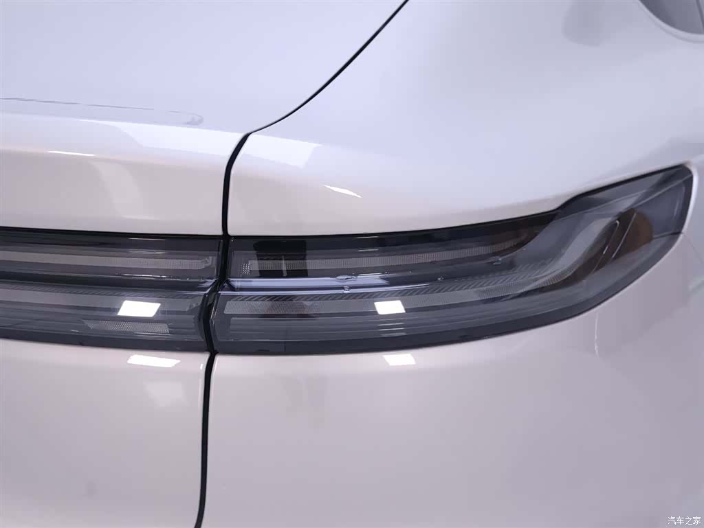 NIO ET7, 2023 9