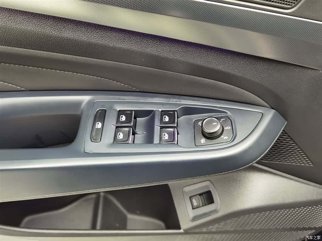 Volkswagen Passat, 2024 9