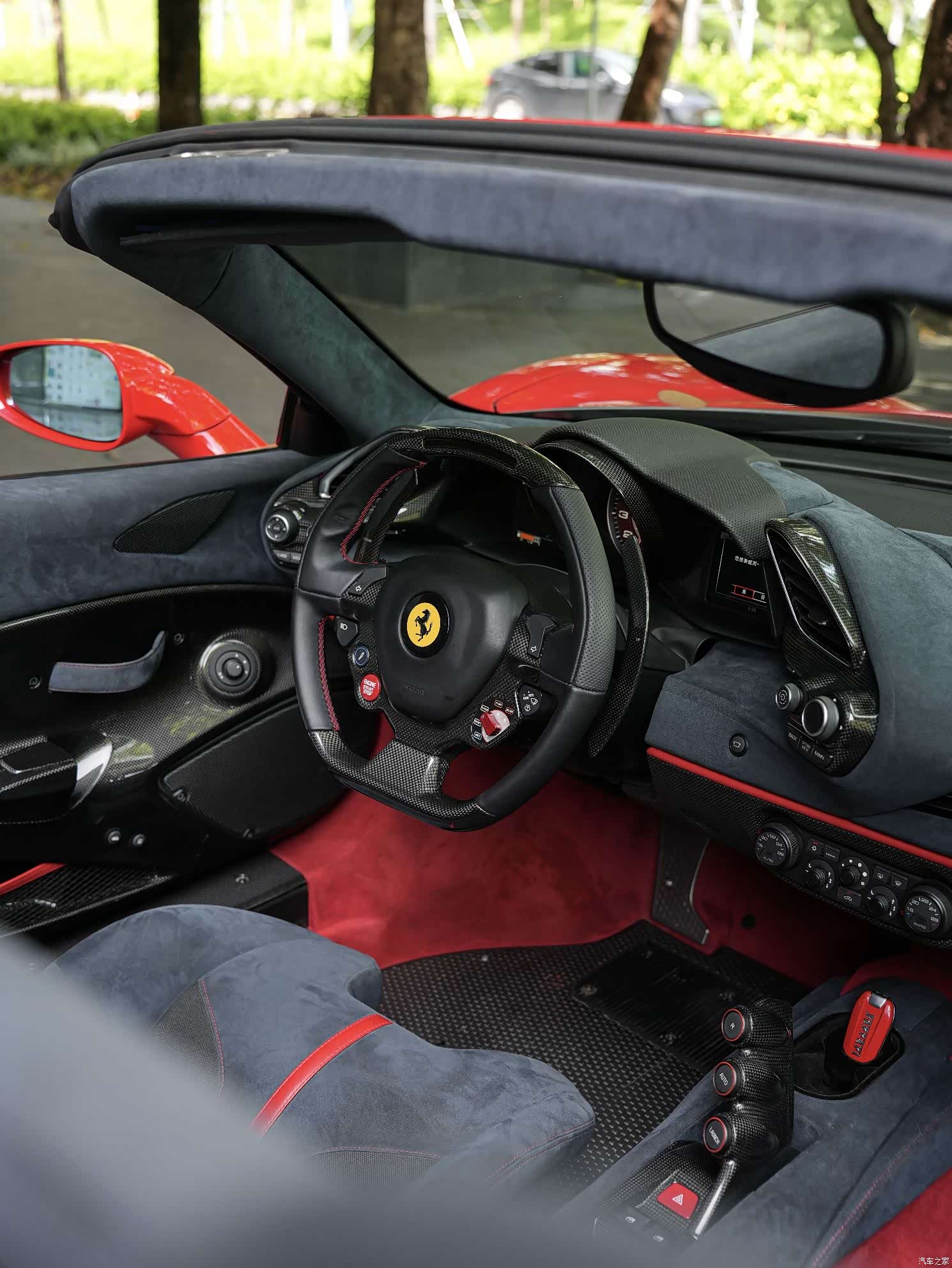 Ferrari 488, 2019 16