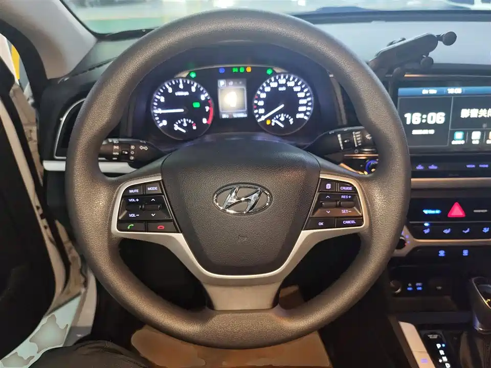Hyundai Lead