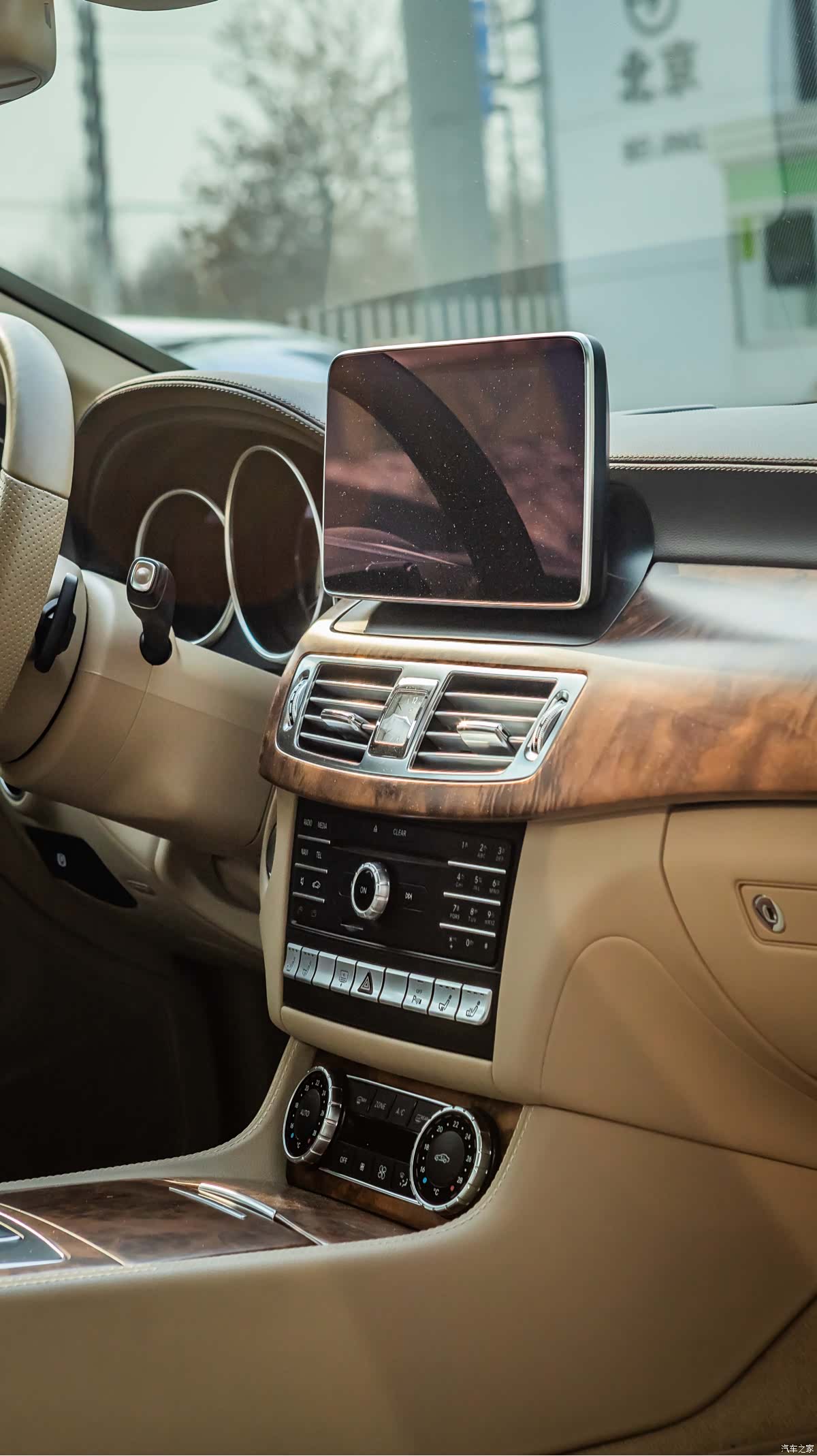 Mercedes-Benz CLS, 2013 8