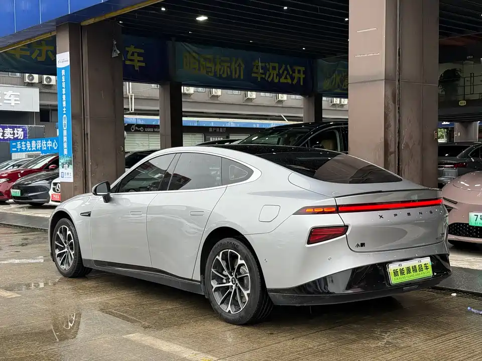 XPENG P7