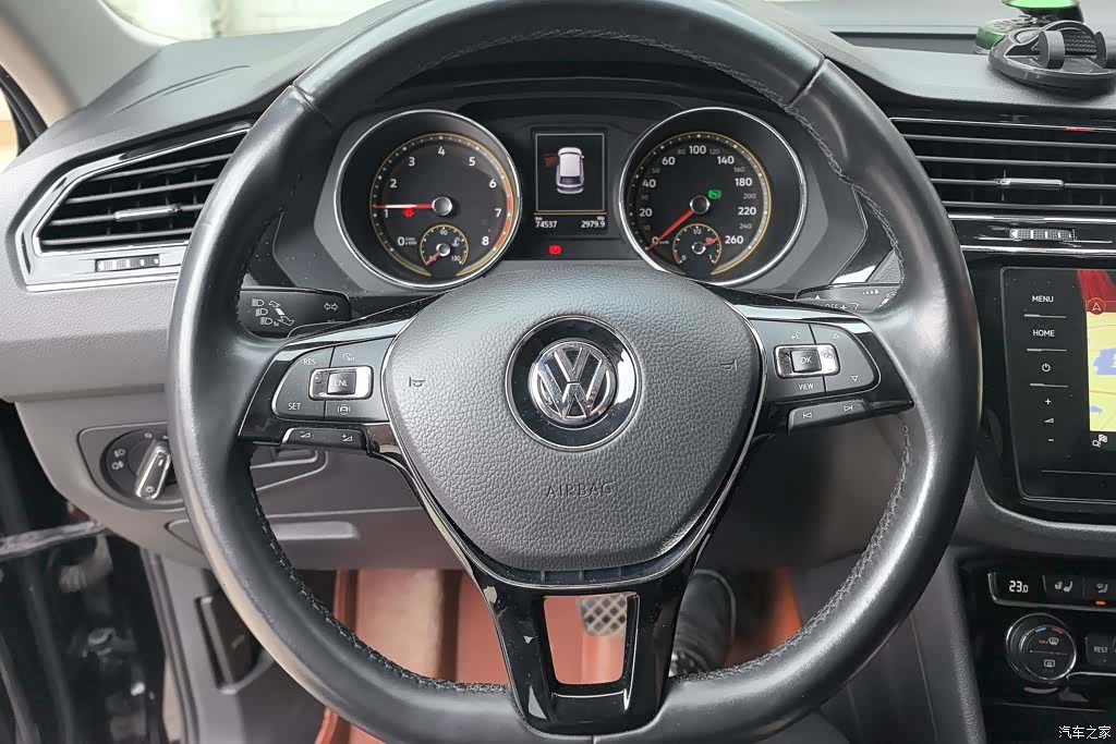 Volkswagen Tiguan L, 2020 14