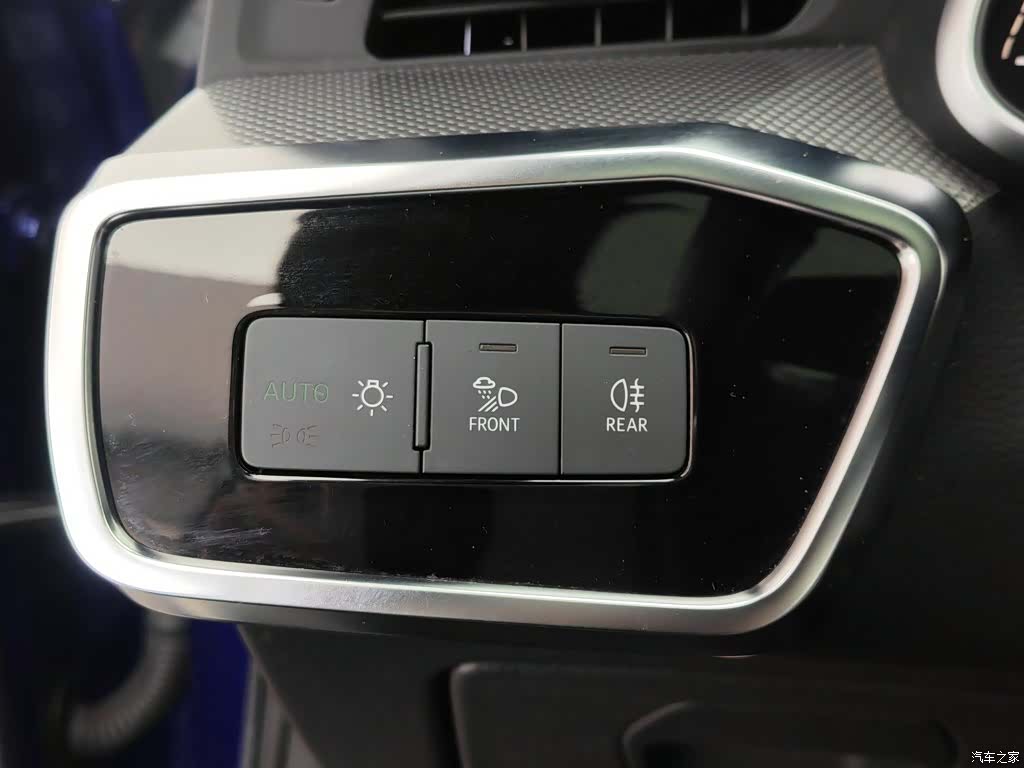 Audi A6L, 2019 21