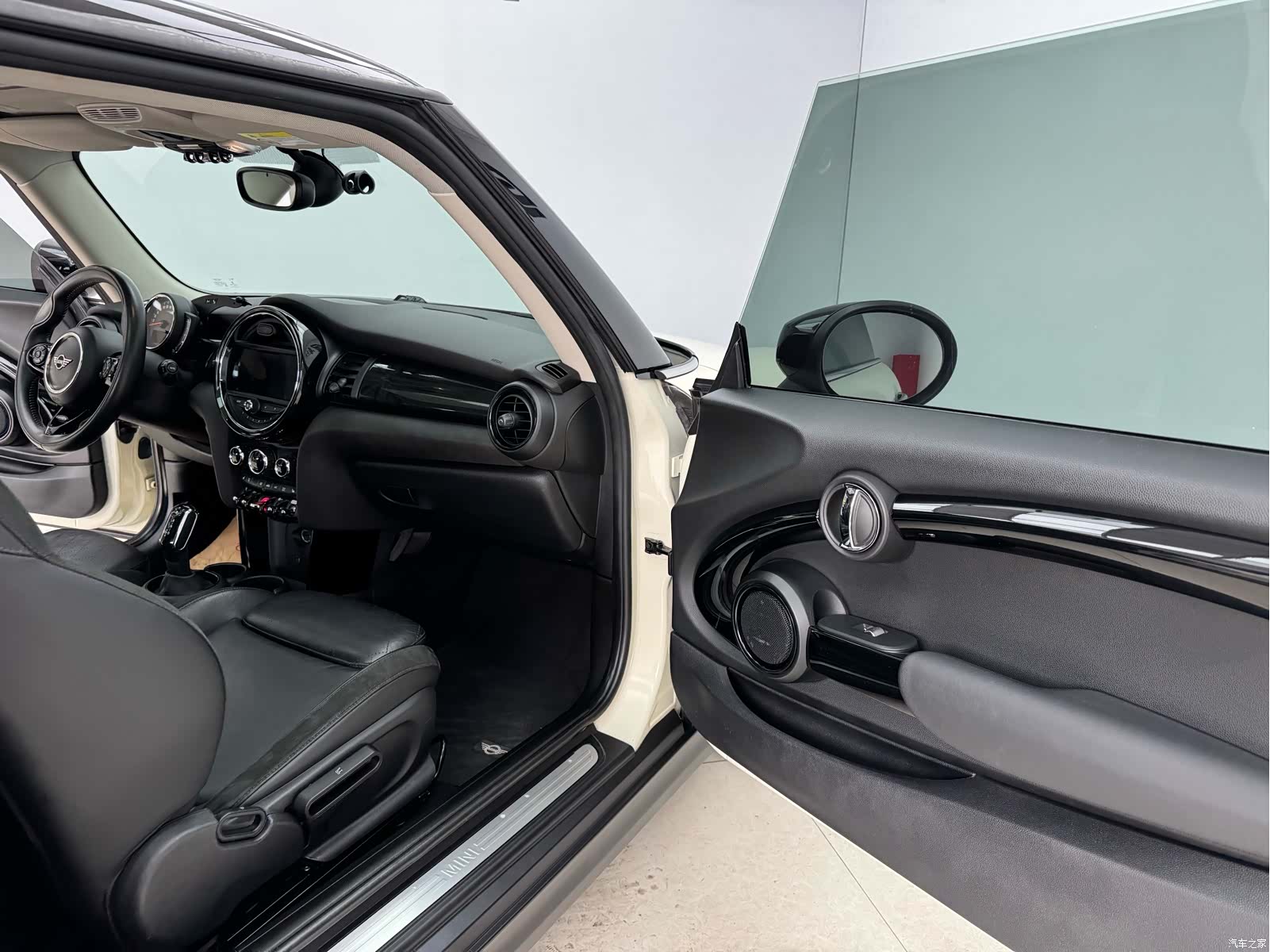Mini Cooper, 2020 10