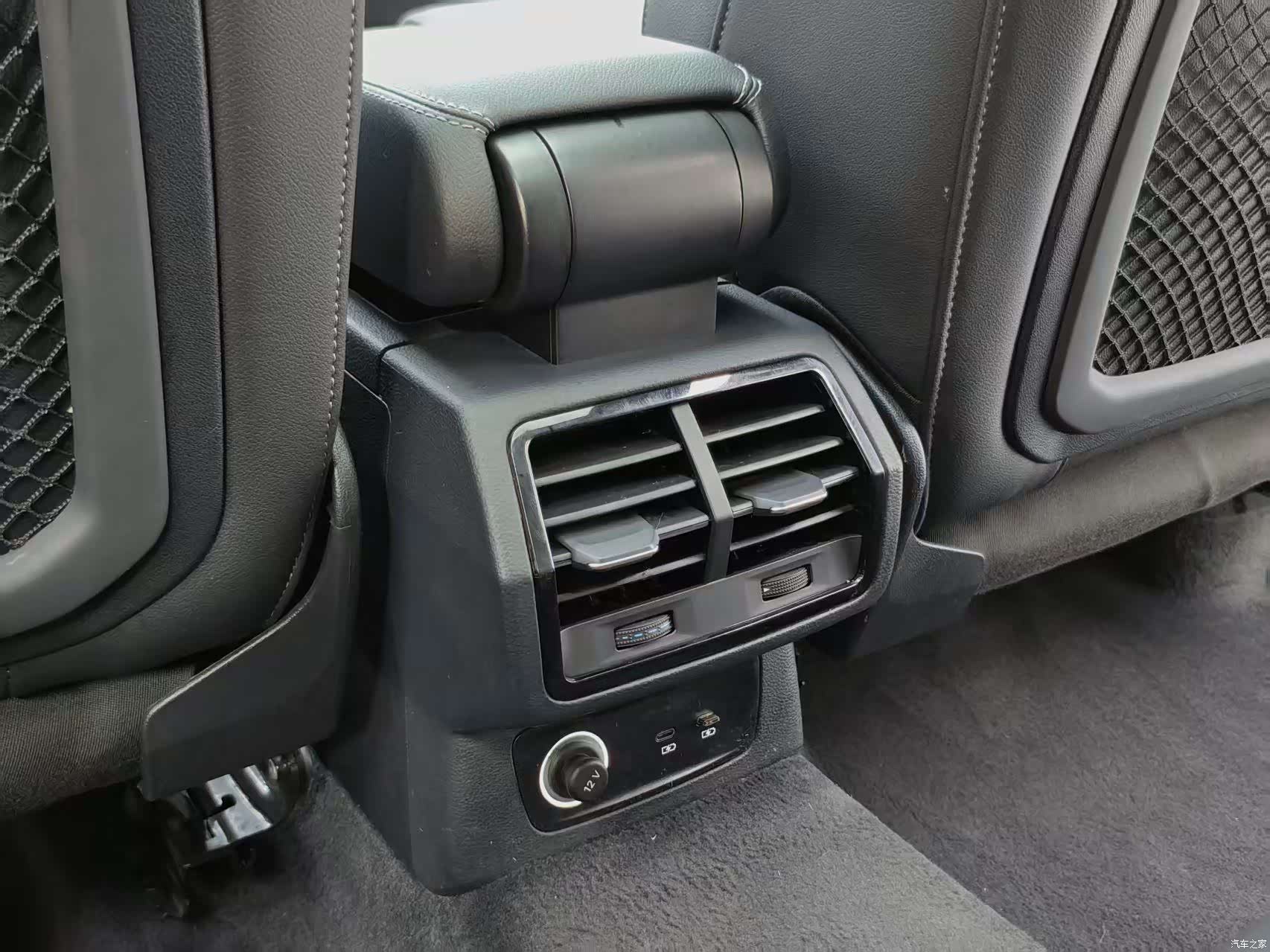 Audi Q3, 2023 18