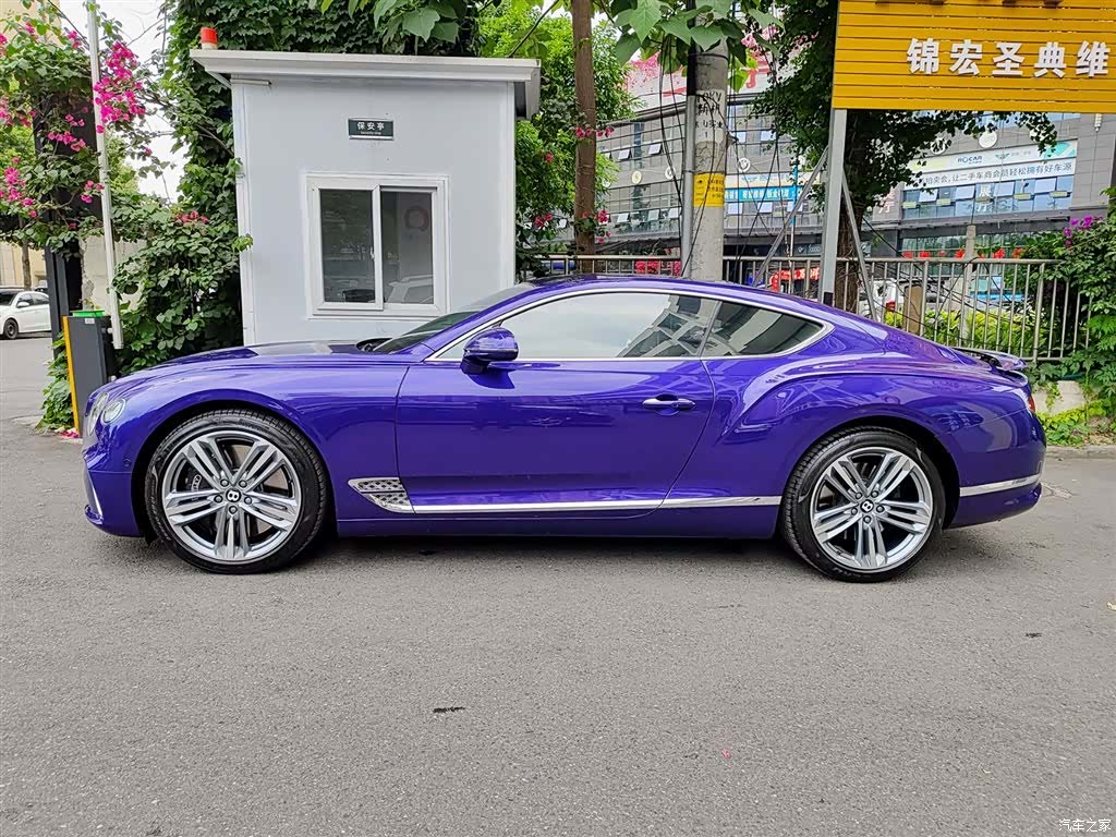 Bentley Continental GT, 2024 3