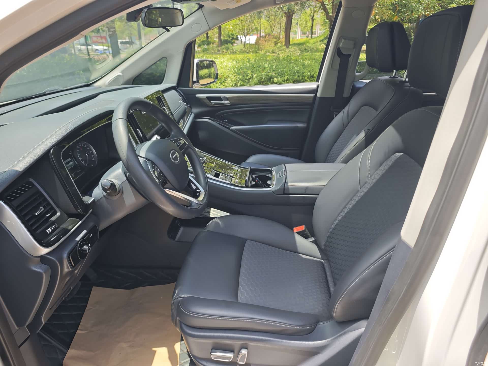 Trumpchi M8, 2022 8