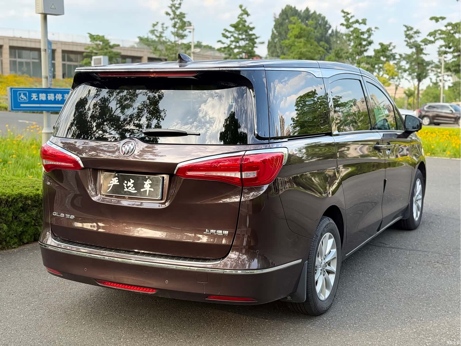 Buick GL8, 2019 6