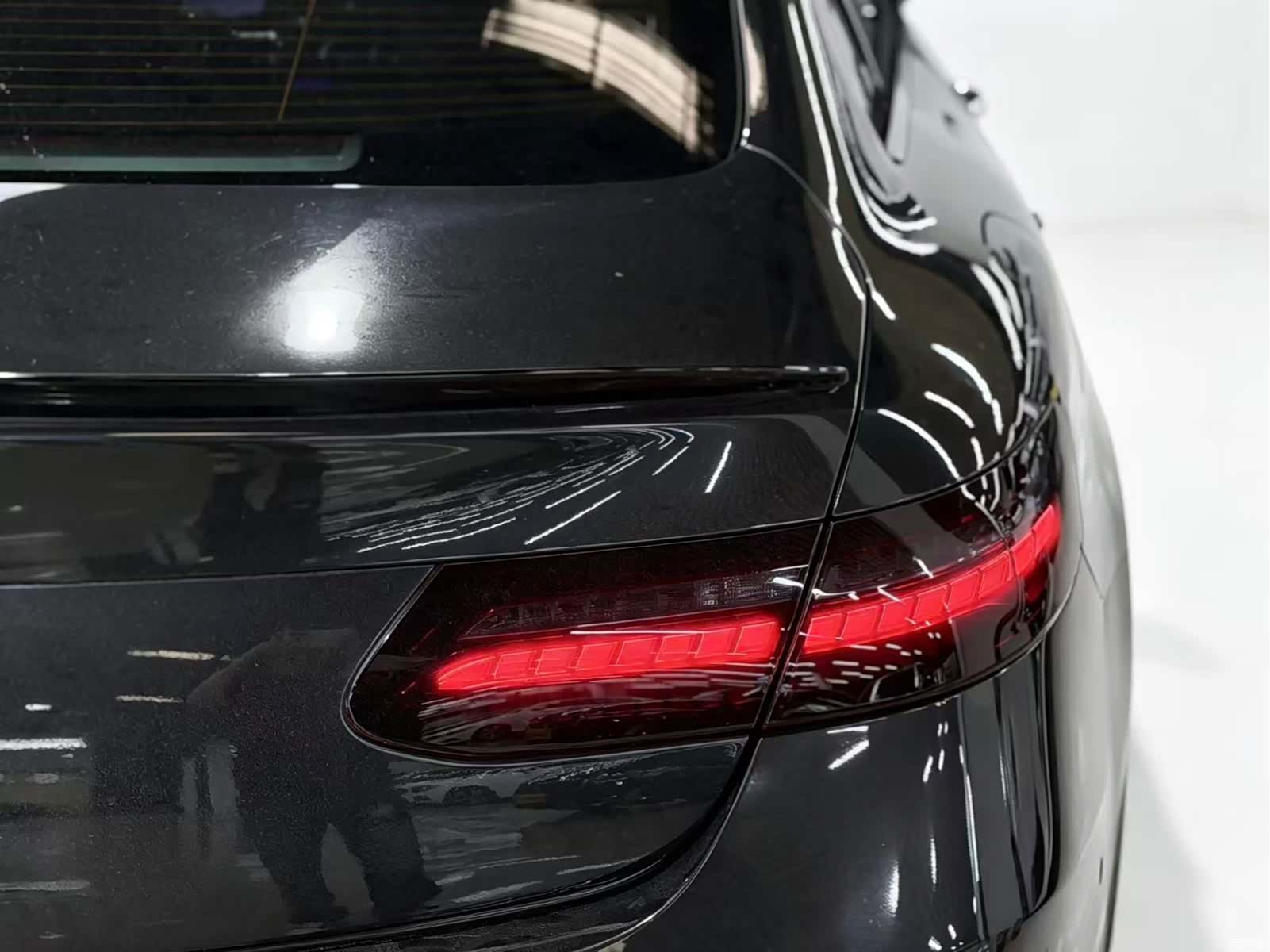 Mercedes-Benz E-Class, 2021 11