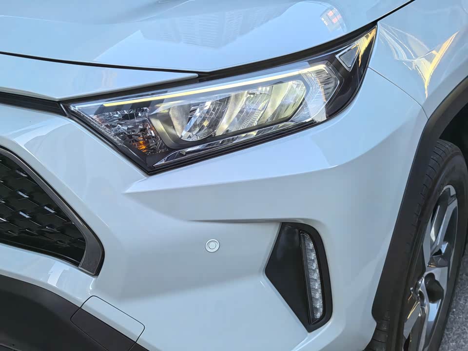 Toyota RAV4 Rongfang Dual Engine E+