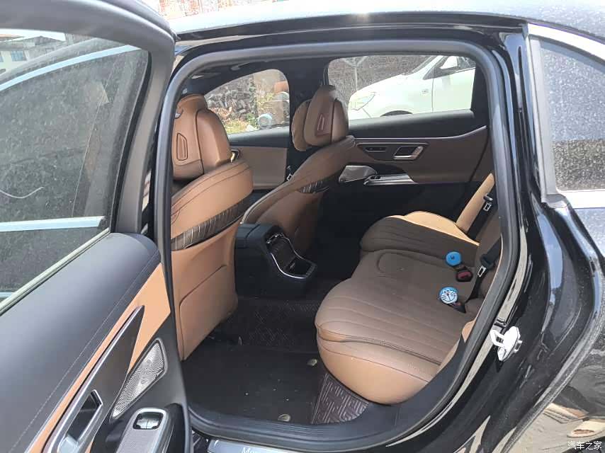 Mercedes-Benz E-Class, 2026 8