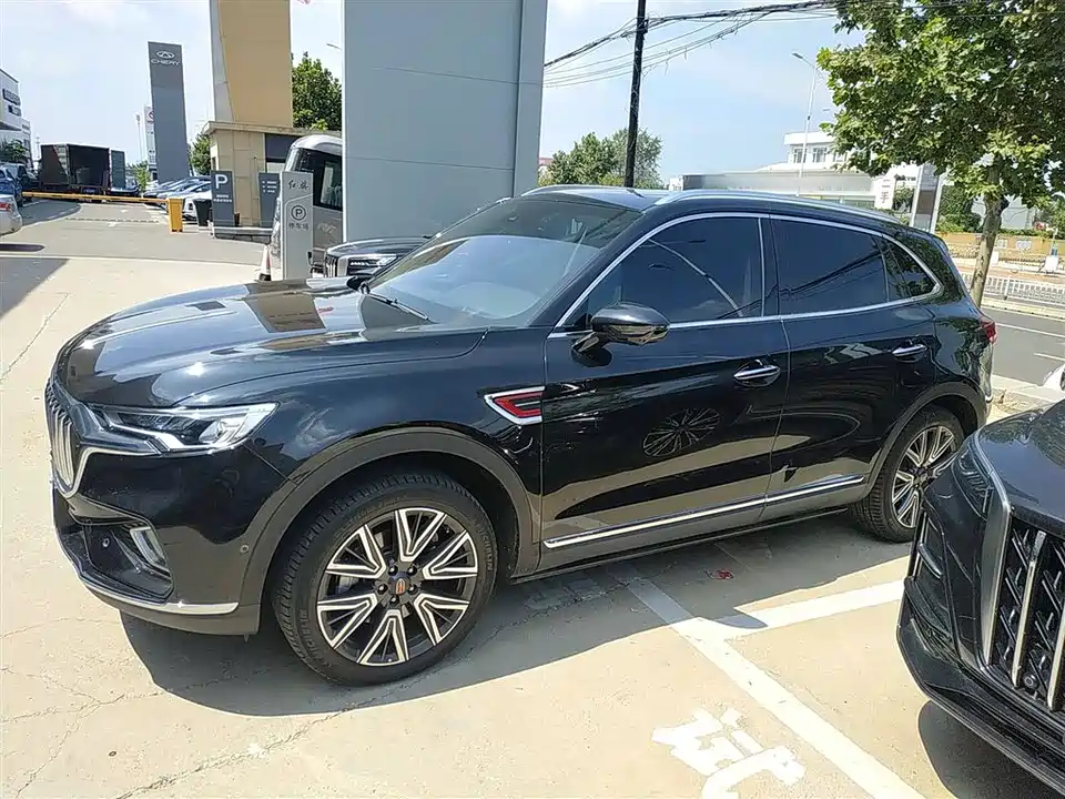Hongqi HS5