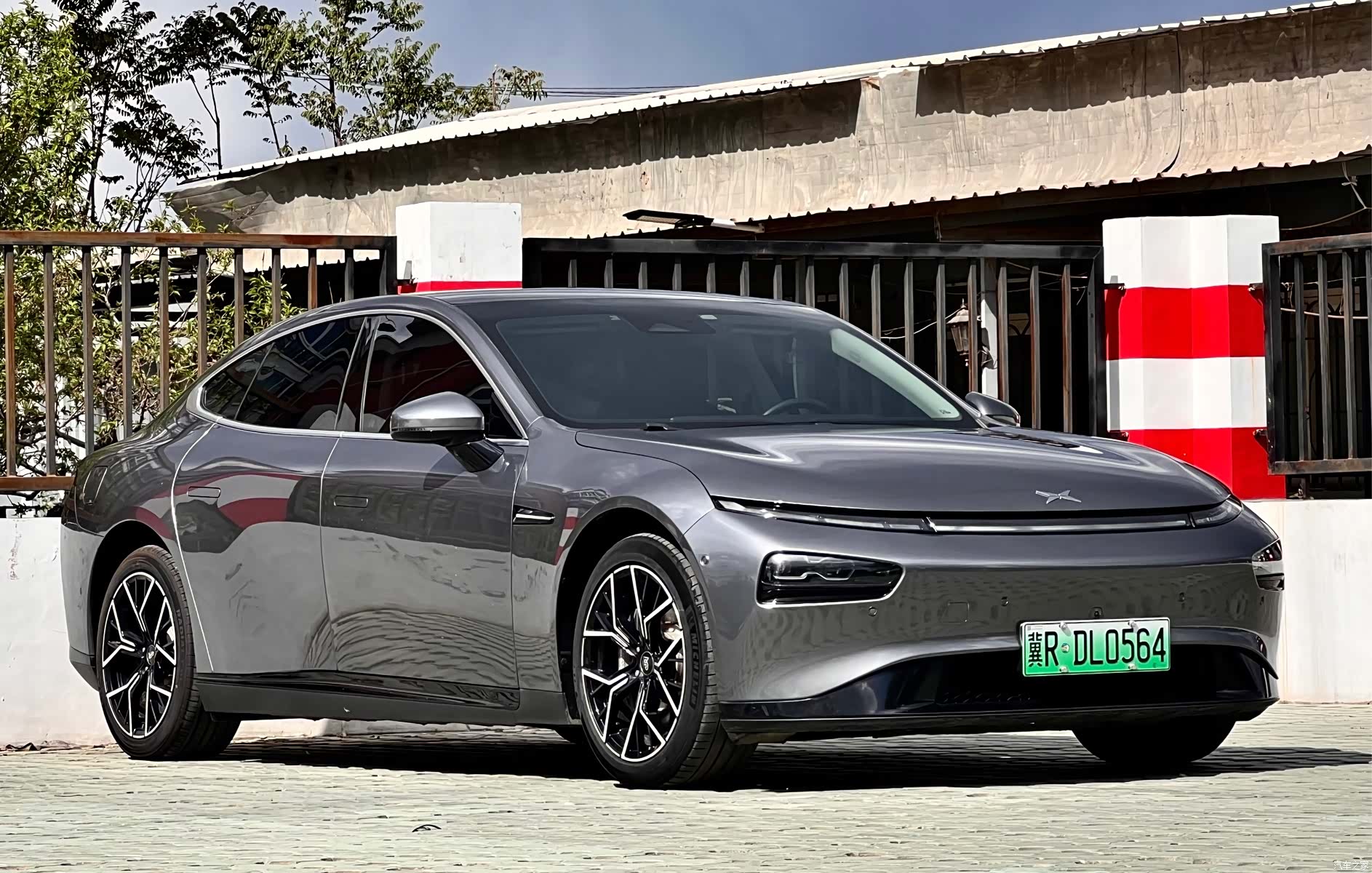Xpeng P7, 2021 3