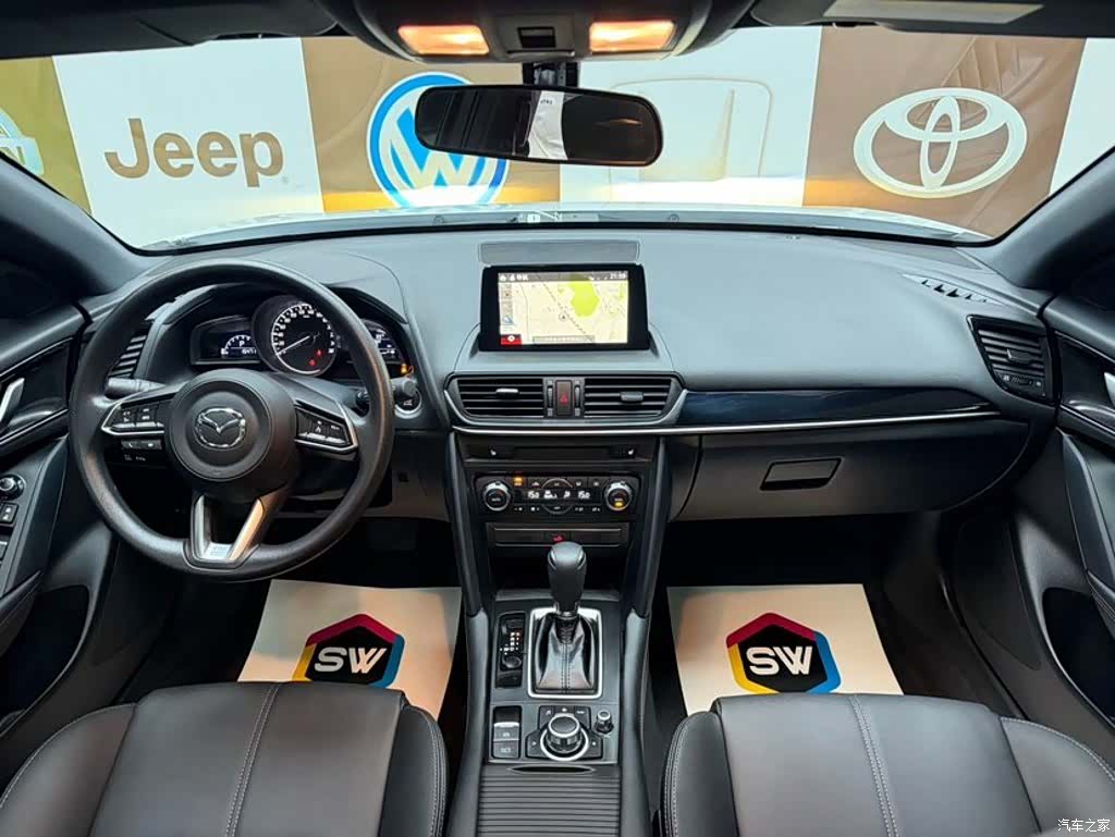 Mazda CX-4, 2023 9