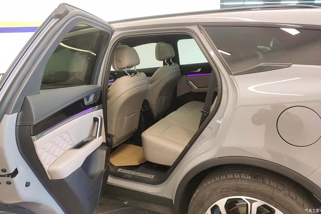 BYD Tang, 2025 11